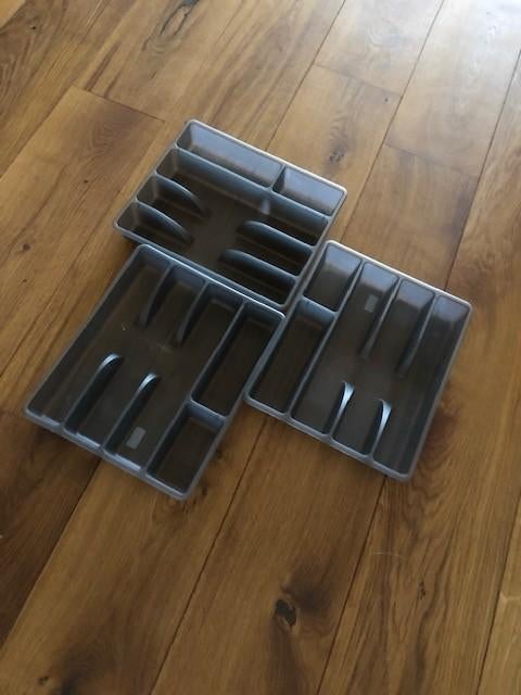 3 Identieke kunststof Varera rationell bestek lade, Ikea, Huis en Inrichting, Ophalen of Verzenden, Zo goed als nieuw