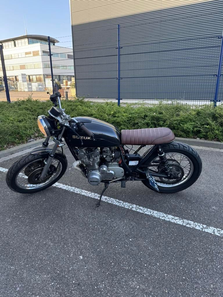 Cafe racer suzuki gs550, Motoren, Motoren | Oldtimers, 4 cilinders, Motorrijbewijs A, Gebruikt, Meer dan 35 kW