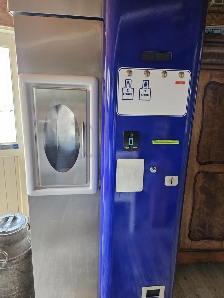 Melktap met nieuwe roermotor en slangenset, Ophalen