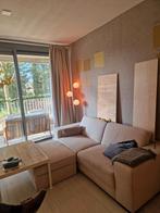 Lichte beige bank met 2 poefen, Ophalen, Gebruikt, 125 cm of meer, Beige