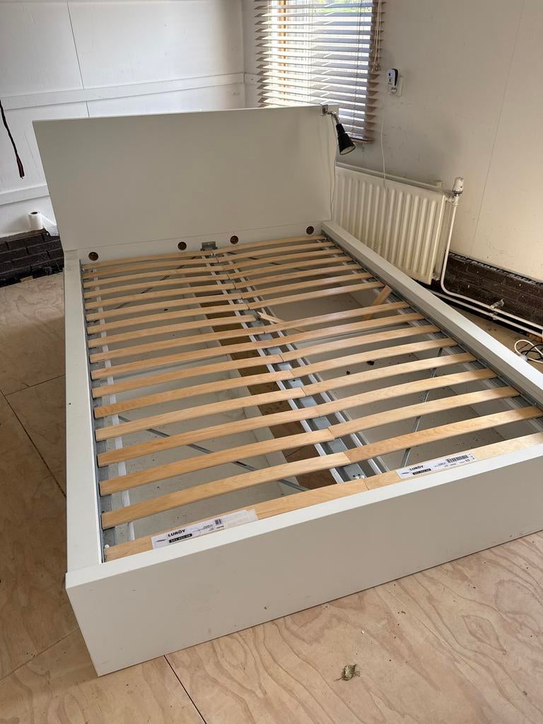 IKEA MALM bedframe wit met vier lades - 140x200 cm, Huis en Inrichting, Slaapkamer | Bedden, Ophalen, Gebruikt, Wit, Tweepersoons