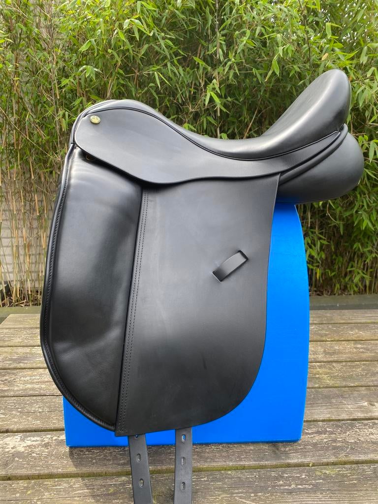 Ideal Crown Suzannah 17” Wijde boom ZGAN, Ophalen, Zo goed als nieuw, Dressuur