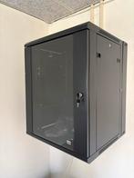 Wandgemonteerde Serverkast/Patchkast met Glazen Deur, Ophalen, Gebruikt, Glas, Plaatstaal