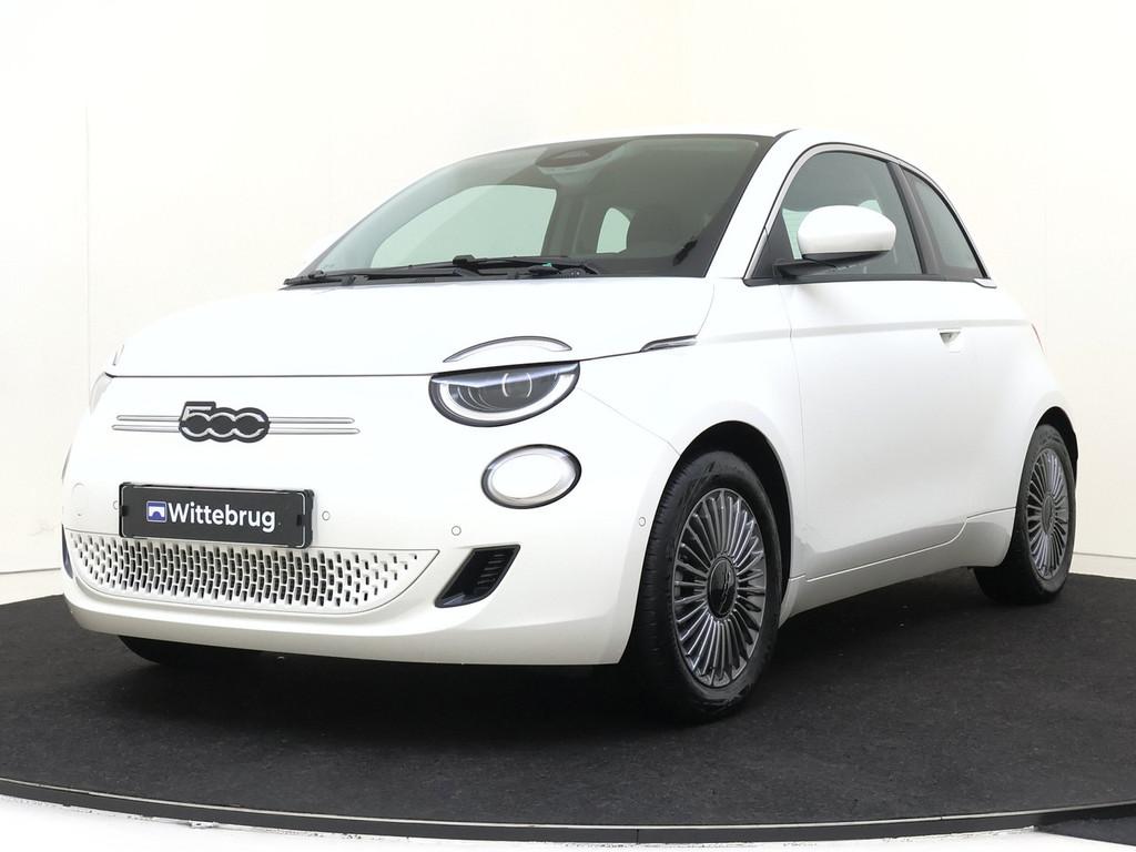 Fiat 500 Urban 42 kWh | Camera | Stoelverwarming | Climate C, Auto's, Automaat, Gebruikt, 4 stoelen, LED verlichting