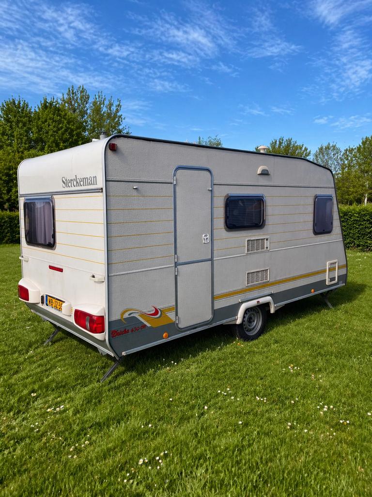 Sterckeman 430 CP, Vast bed, Sterckeman, Treinzit, Particulier