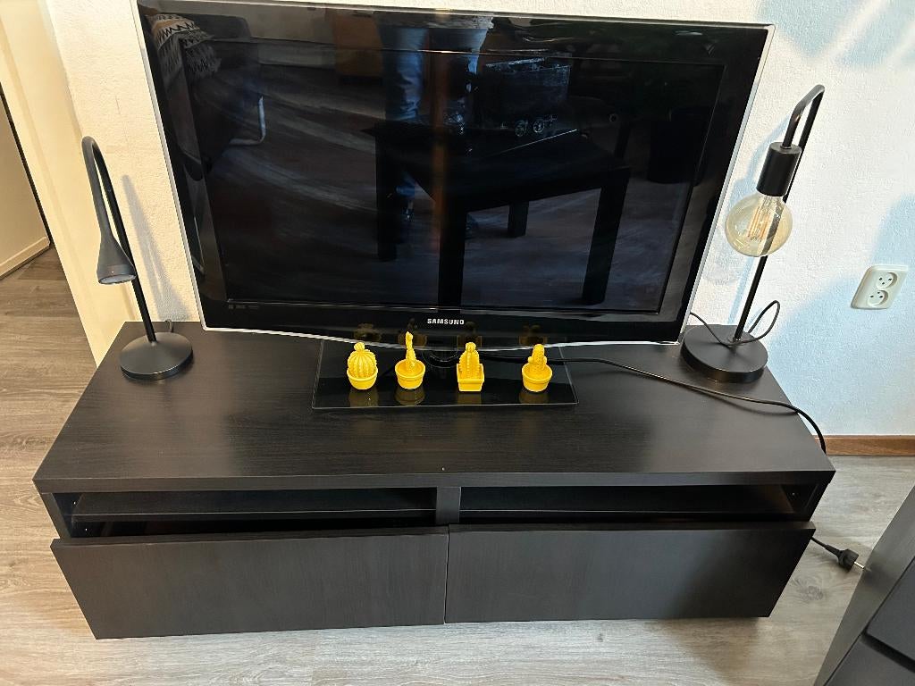 tv kast lage kast IKEA in zeer goede staat, Ophalen, Gebruikt, 100 tot 150 cm, Minder dan 100 cm