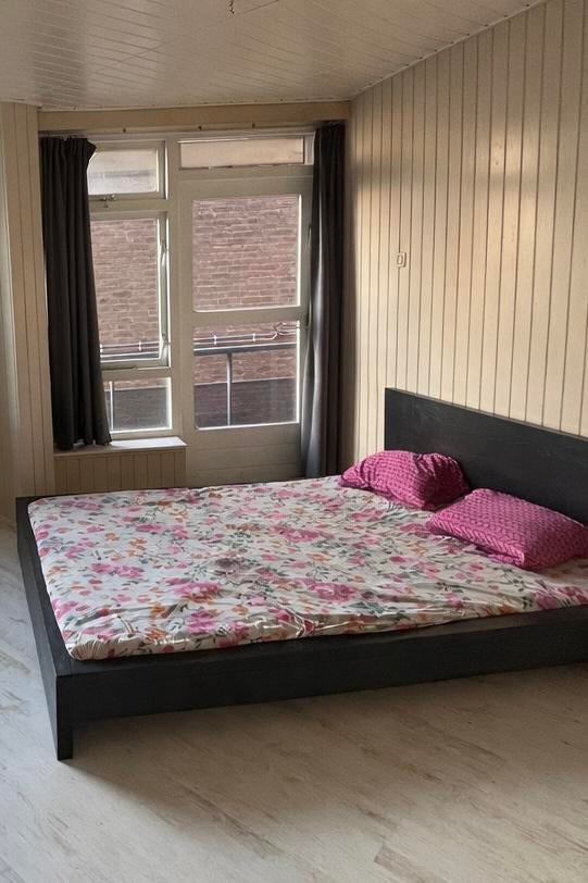 Tweepersoons bed + matras – goede staat – GRATIS, Ophalen, Tweepersoons, Hout, 140 cm