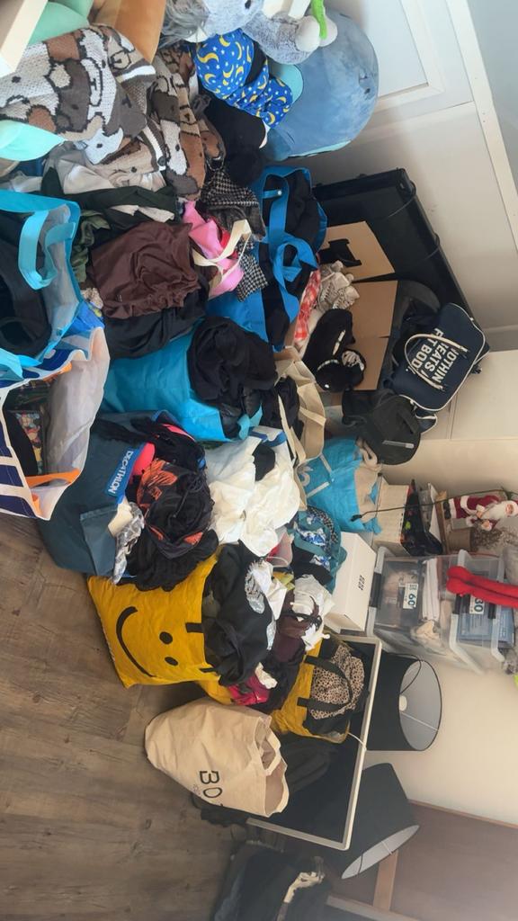 Grote partij kleding en knuffels, Ophalen, Gedragen