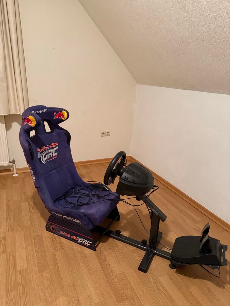 Playseat met T300 RS stuur, Ophalen of Verzenden, Gebruikt, Racen en Vliegen