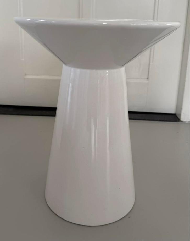 Urban Nature Culture bijzettafel Vito keramiek, Huis en Inrichting, Tafels | Bijzettafels, Zo goed als nieuw, Rond, Minder dan 45 cm