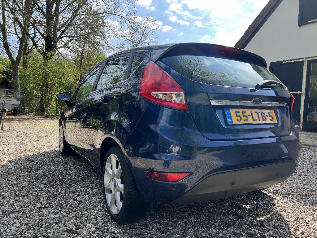 Ford Fiësta 1.6 Ti-vct 120pk 88KW 5DR 2010 Blauw, Voorwielaandrijving, 40 €/maand, Zwart, Blauw