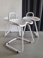3 retro design tractorzitting stoelen vintage witte krukjes, Ophalen, Gebruikt, Staal