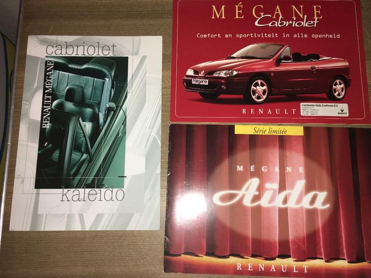 14x Renault Mégane brochures folders rijschool cabriolet, Boeken, Auto's | Folders en Tijdschriften, Zo goed als nieuw, Renault