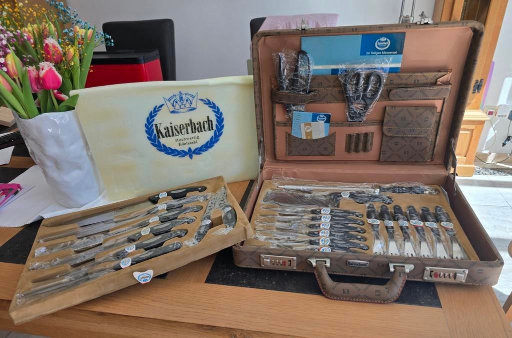 Kaisersbach 24-delige messenset in koffer, Ophalen of Verzenden, Nieuw, Rvs of Chroom, Bestekset