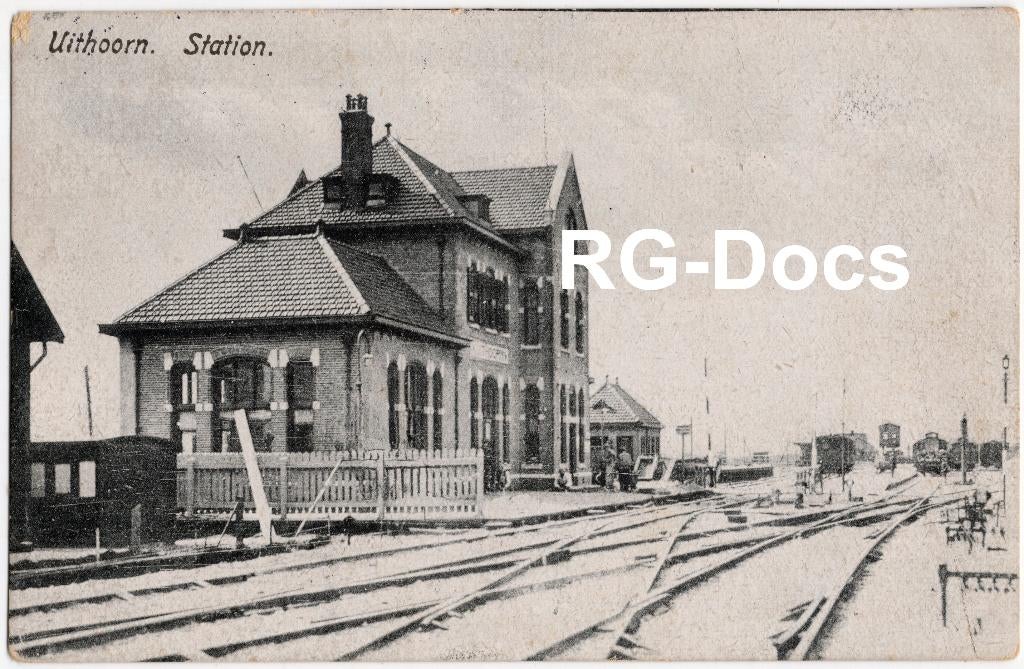 Ansichtkaart - Briefkaart Trein Station Uithoorn 1928, Ophalen of Verzenden, 1920 tot 1940, Gelopen, Noord-Brabant