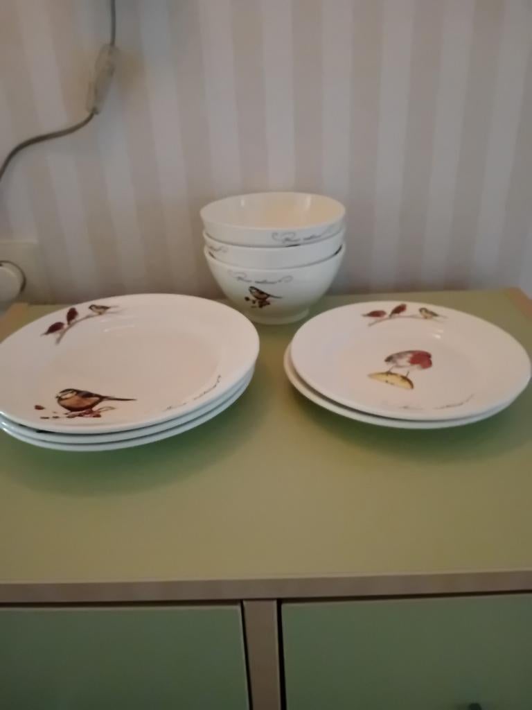 Servies  van HVD puur natuur, Ophalen