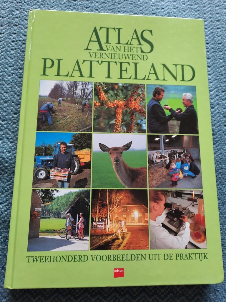 Atlas van het Vernieuwend Platteland - Hardcover, Overige atlassen, 2000 tot heden, Ophalen of Verzenden, Zo goed als nieuw