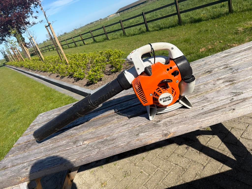 Stihl bg 56 bladblazer, Tuin en Terras, Bladblazers, Ophalen of Verzenden, Zo goed als nieuw, Benzine