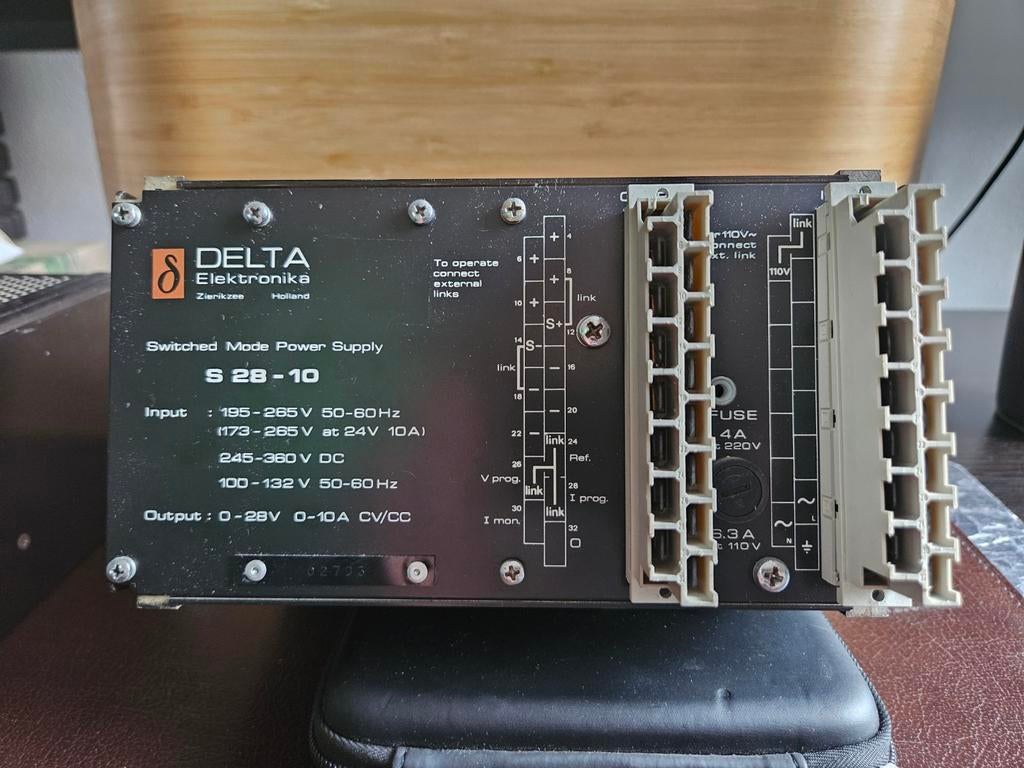 DELTA Electronics s28-10 Switch Mode Power Supply, Ophalen of Verzenden, Gebruikt, Overige typen