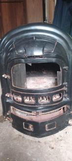 Houtkachel en kunstmestsilo, Ophalen of Verzenden, Gebruikt, Hout, Houtkachel