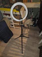 Ringlamp met statief en telefoonhouder, Ophalen of Verzenden, Zo goed als nieuw, Lamp of Flitsset