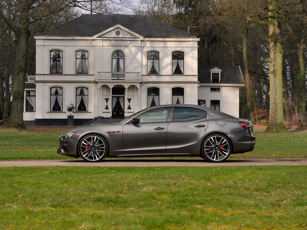 Maserati Ghibli Trofeo 3.8 V8 580pk | Atelier int. | 1e eige, Automaat, Gebruikt, Met garantie (alle), Leder