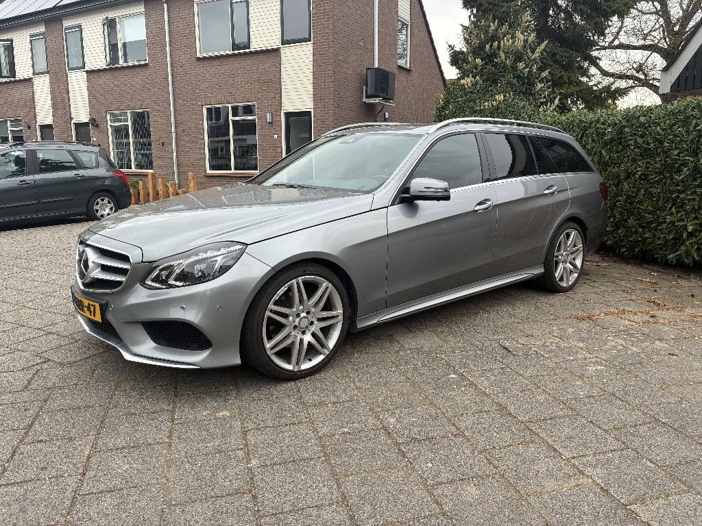 Mercedes E350 Bluetec geheel AMG uitgevoerd - EURO6, Auto's, Achterwielaandrijving, 2987 cc, Stationwagon, Diesel