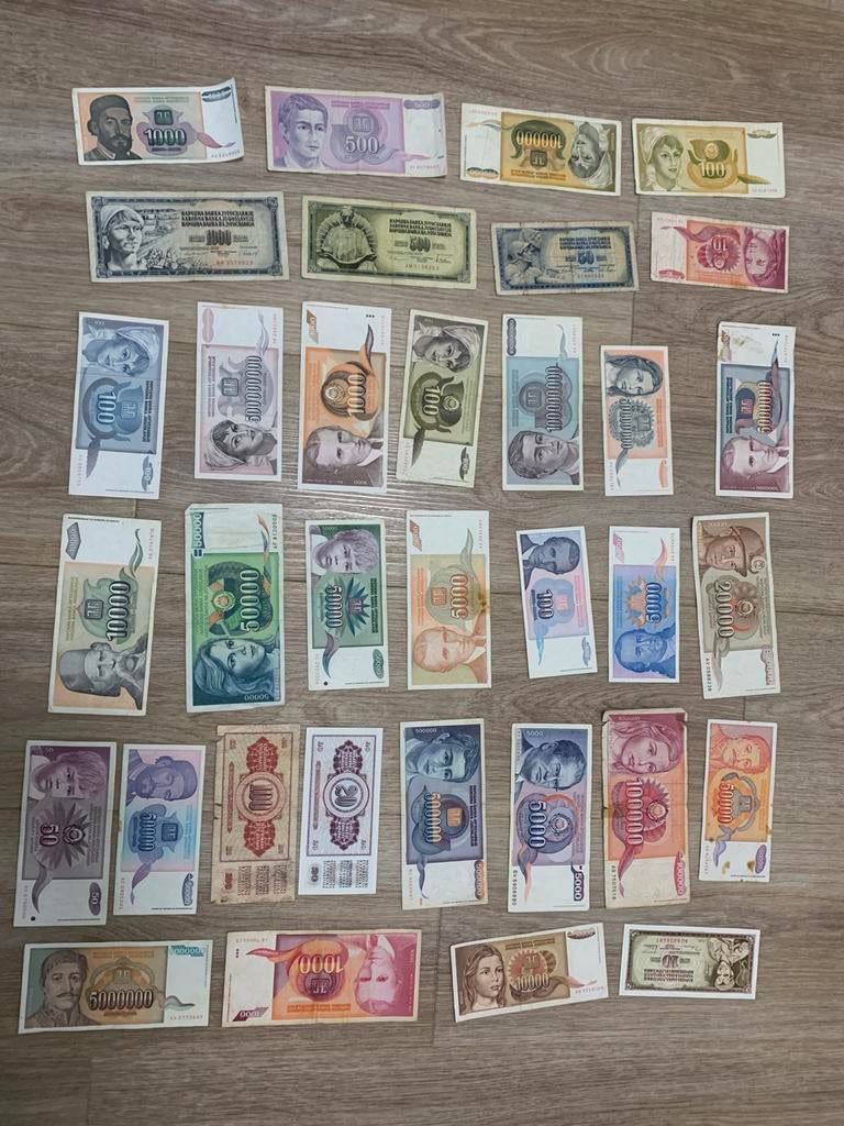34 verschillende biljetten Joegoslavië, Ophalen of Verzenden, Buitenland, Bankbiljetten