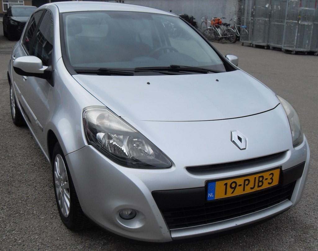 Renault CLIO 1.2 TCe collection airco, Voorwielaandrijving, Euro 5, Gebruikt, 4 cilinders