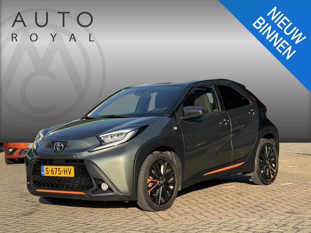 Toyota Aygo X 1.0 VVT-i S-CVT Limited AUTOMAAT | TWO TONE CO, Auto's, Toyota, Gebruikt, 4 stoelen, Leder en Stof, 3 cilinders