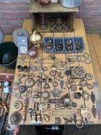 Diverse antiek  koperen en messing siermateriaal, Ophalen