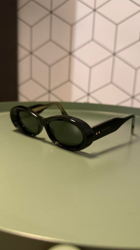 Zonnebrillen Gucci GG1527S, Sieraden, Tassen en Uiterlijk, Zonnebrillen en Brillen | Dames, Overige merken, Zonnebril, Zwart, Ophalen of Verzenden