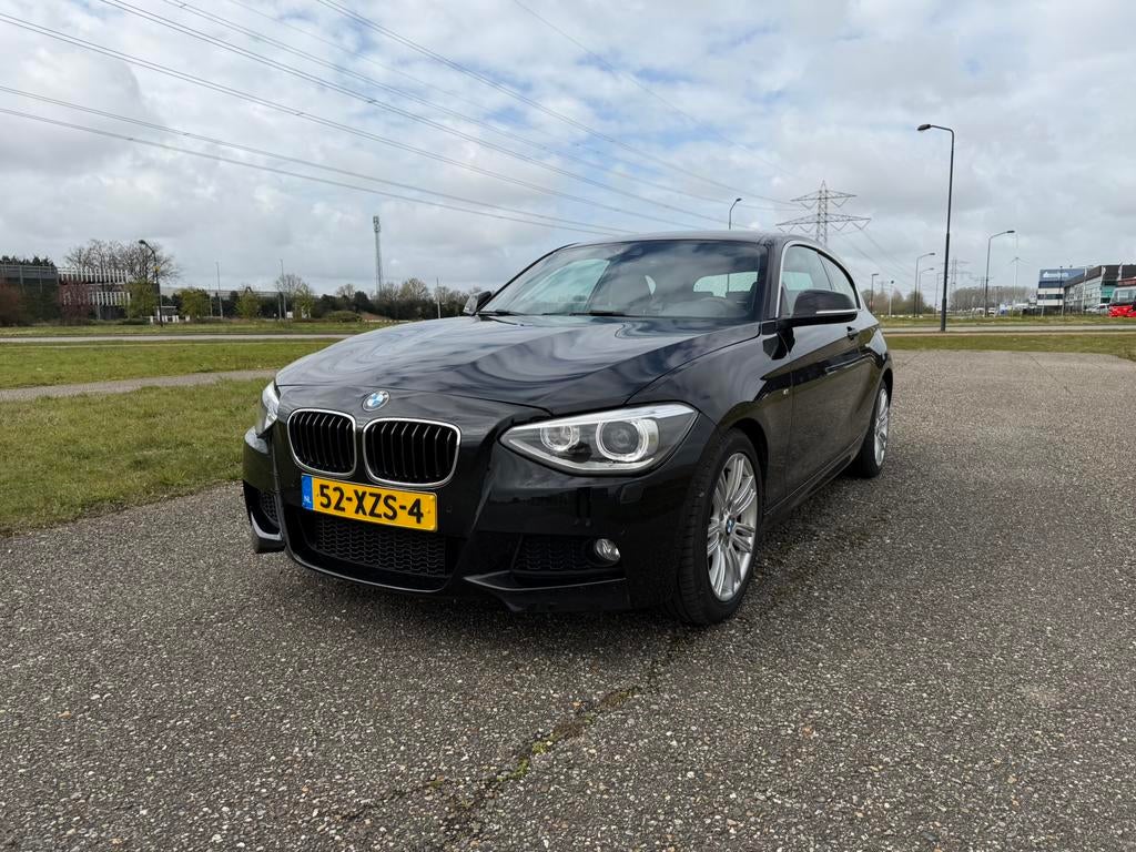 BMW 1-Serie 114i 118i M-Pakket Carplay 170pk F20, 1-Serie, Achterwielaandrijving, 4 cilinders, Zwart
