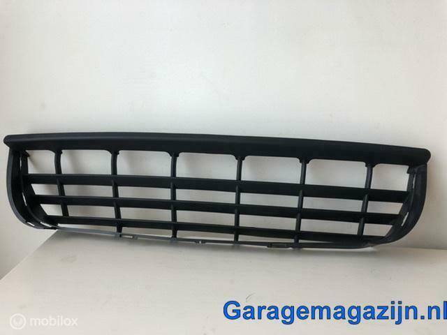 Bumperrooster midden onder origineel VW Crafter  2E0807835A, Gebruikt, Volkswagen, Ophalen of Verzenden, Volkswagen