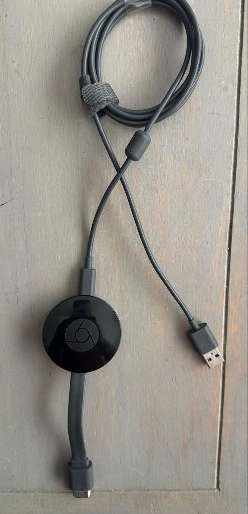 Google Chromecast - Stream eenvoudig naar je tv, Ophalen of Verzenden, Zo goed als nieuw, HDMI, Zonder harde schijf