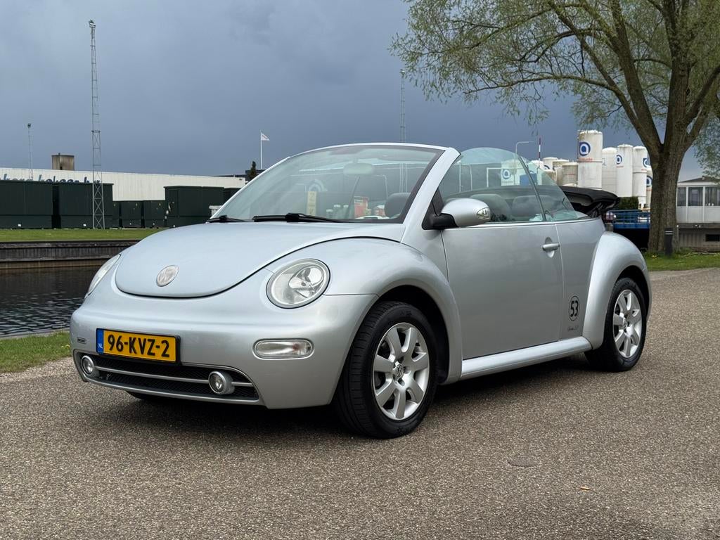 Volkswagen Beetle Cabriolet 2.0 Highline | Stoelverwarming |, Auto's, 4 cilinders, 1299 kg, Leder, Bedrijf
