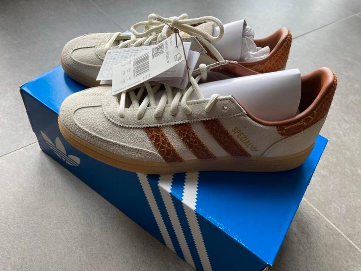 NIEUWE Adidas Handball Spezial sneakers maat 40, Kleding | Dames, Schoenen, Nieuw, Sneakers of Gympen, Beige, Ophalen of Verzenden