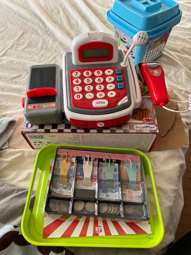 Speelgoed kassa en geld, Kinderen en Baby's, Speelgoed | Educatief en Creatief, Ophalen of Verzenden, Zo goed als nieuw, Rekenen