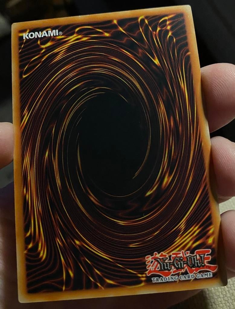 Yu-Gi-Oh! Dark Magician Girl YGLD 1st Edition !, Hobby en Vrije tijd, Verzamelkaartspellen | Yu-gi-Oh!, Ophalen of Verzenden, Zo goed als nieuw