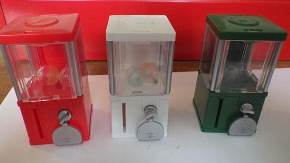 Poppenhuis: Verrassingsei Automaat, Verzamelen, Ophalen of Verzenden, Nieuw, Poppenhuis