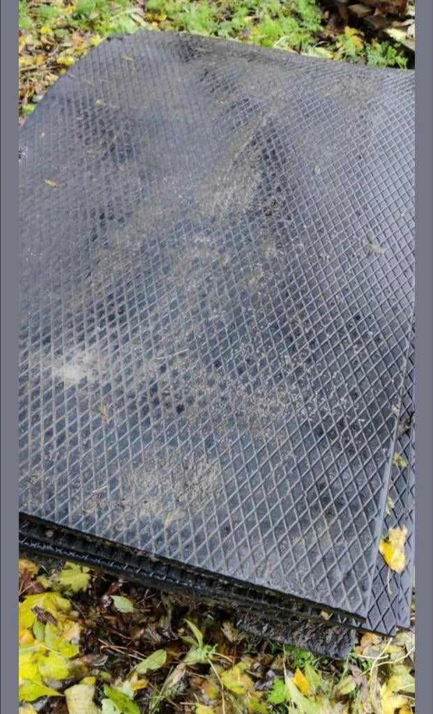 Rubber Matten - 10 Stuks - 173x107,5x2cm, Dieren en Toebehoren, Overige Dieren-accessoires, Gebruikt, Ophalen