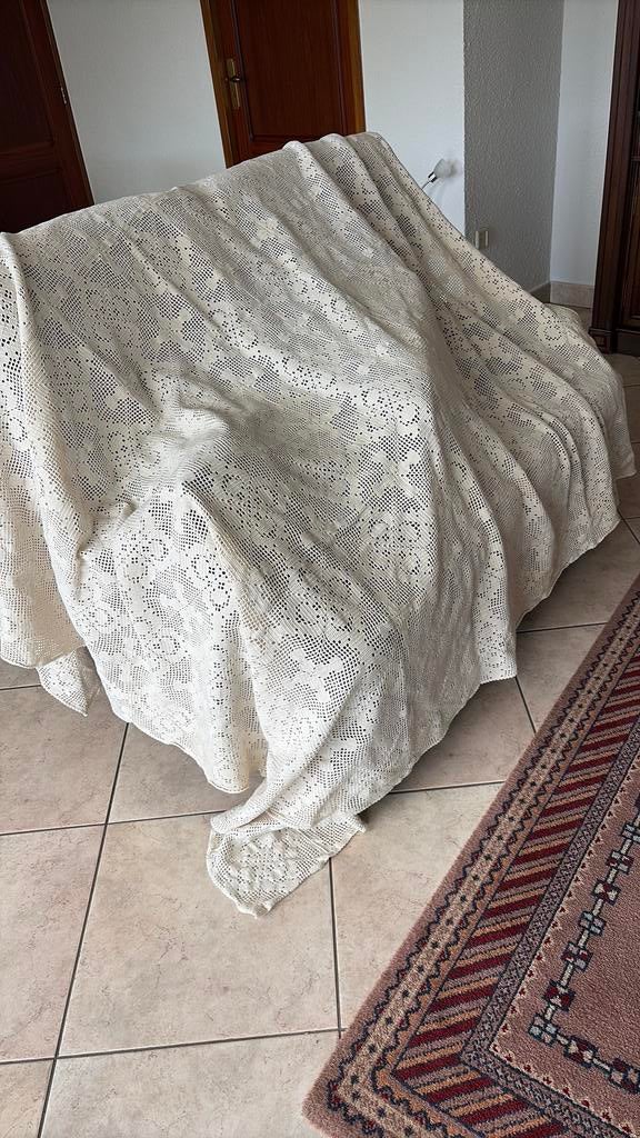 Tweepersoons sprei, Ophalen, Zo goed als nieuw