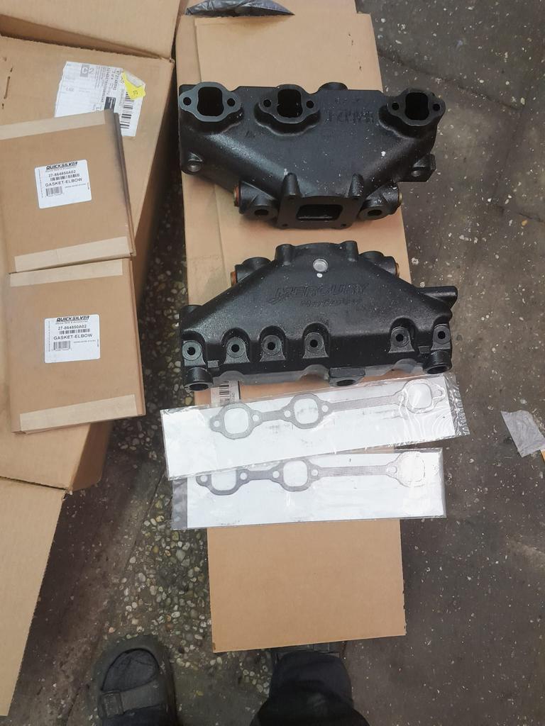 Uitlaatspruitstukken 4.3 v6 mercruiser nieuw, Watersport en Boten, Ophalen, Nieuw, Overige brandstoffen, 30 pk of meer