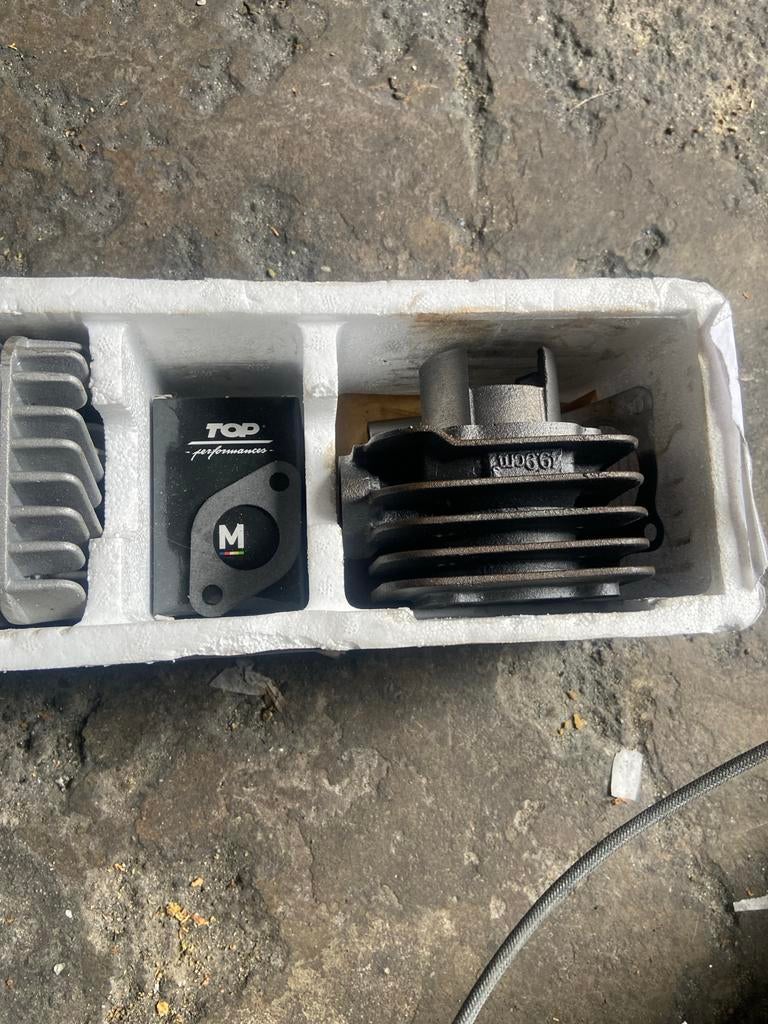 Mezoly 50cc 2t cilinder NIEUWSTAAT!, Ophalen of Verzenden, Zo goed als nieuw, Cilinder