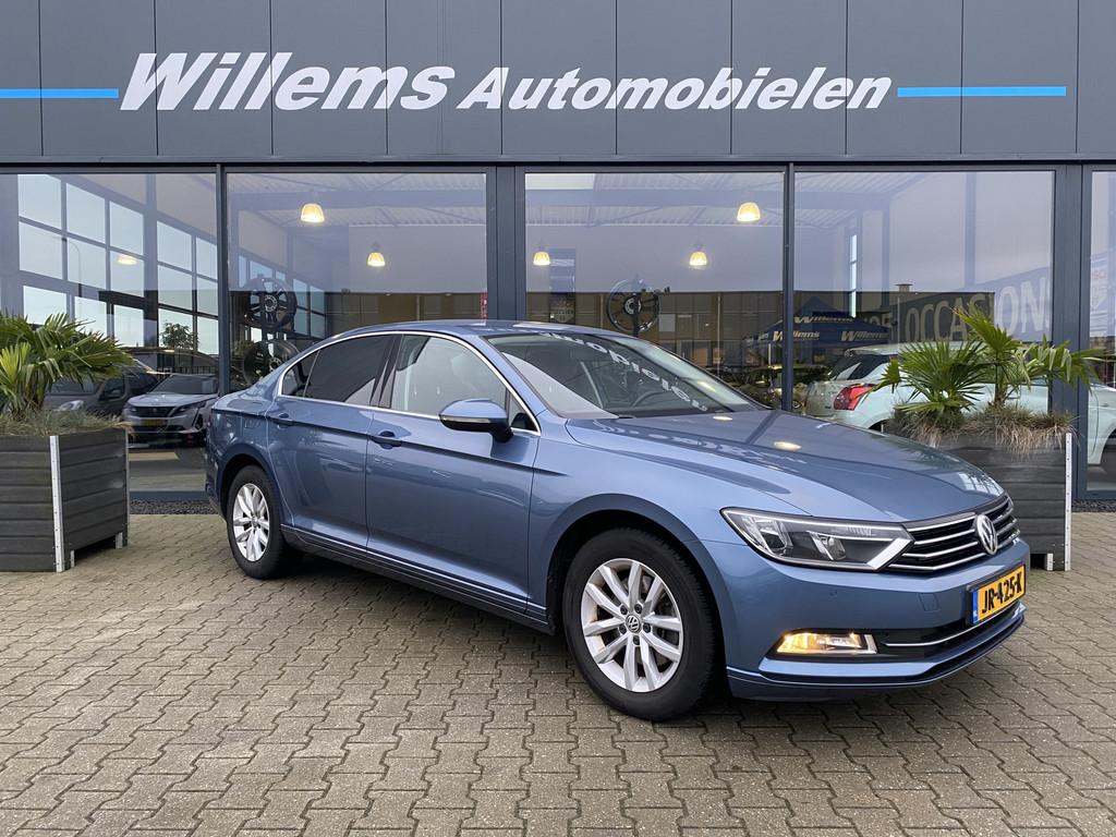 Volkswagen Passat 1.4 TSI ACT Highline Navigatie, ErgoComfor, Auto's, Volkswagen, Voorwielaandrijving, Gebruikt, 4 cilinders, Blauw
