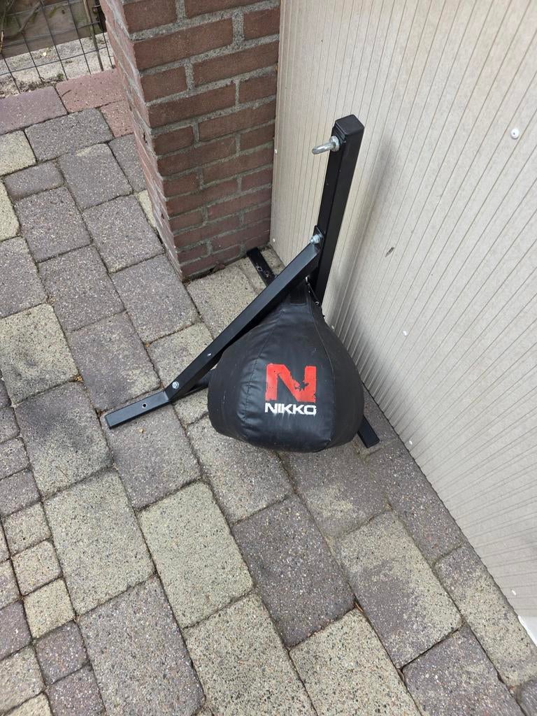 Nikko opstoot zak hoekzak bokszak met ophang frame, Ophalen, Zo goed als nieuw