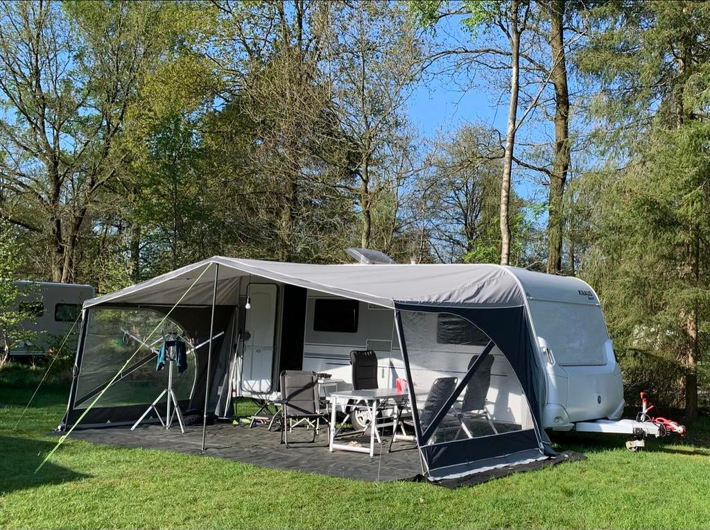 Knaus Sport White 500 KD caravan, stapelbed, airco, luifel, Stapelbed, Airco, Treinzit, Particulier