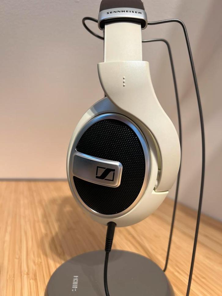 Sennheiser HD599 koptelefoon ivory, Audio, Tv en Foto, Koptelefoons, Zo goed als nieuw, Over oor (circumaural), Sennheiser, Ophalen of Verzenden