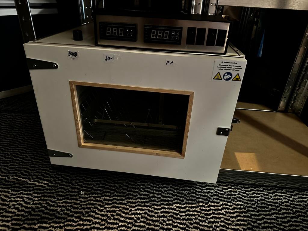 Broedmachine MS 50 emoe eieren 1x gebruikt., Ophalen of Verzenden, Zo goed als nieuw, Broedmachine