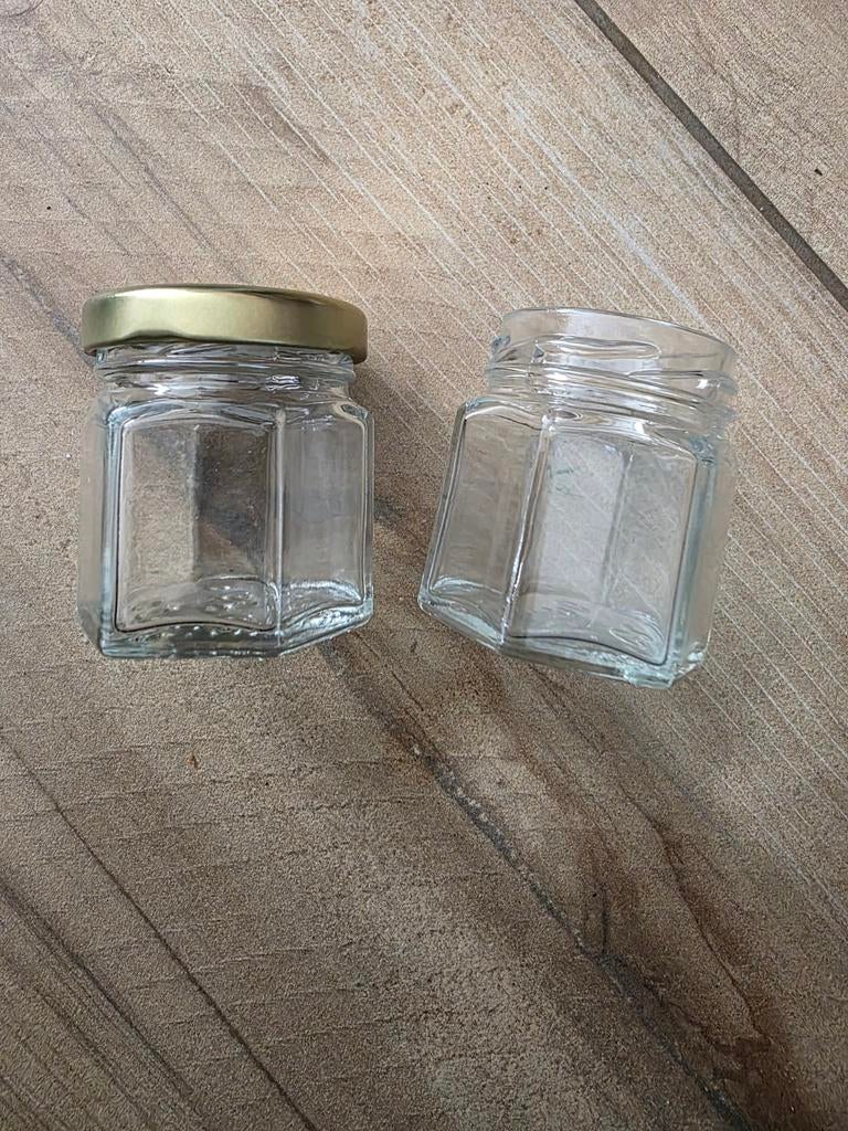 Partij van 100 hexagonale potjes met deksel 43-45 ml  50 gr, Ophalen of Verzenden, Nieuw, Glas, Pot, Bus of Blik